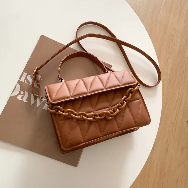 CHAIN DECOR BAGS