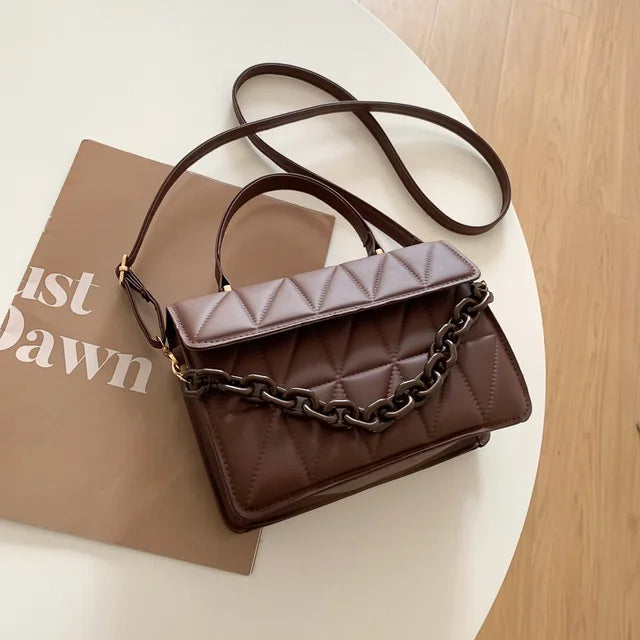 CHAIN DECOR BAGS