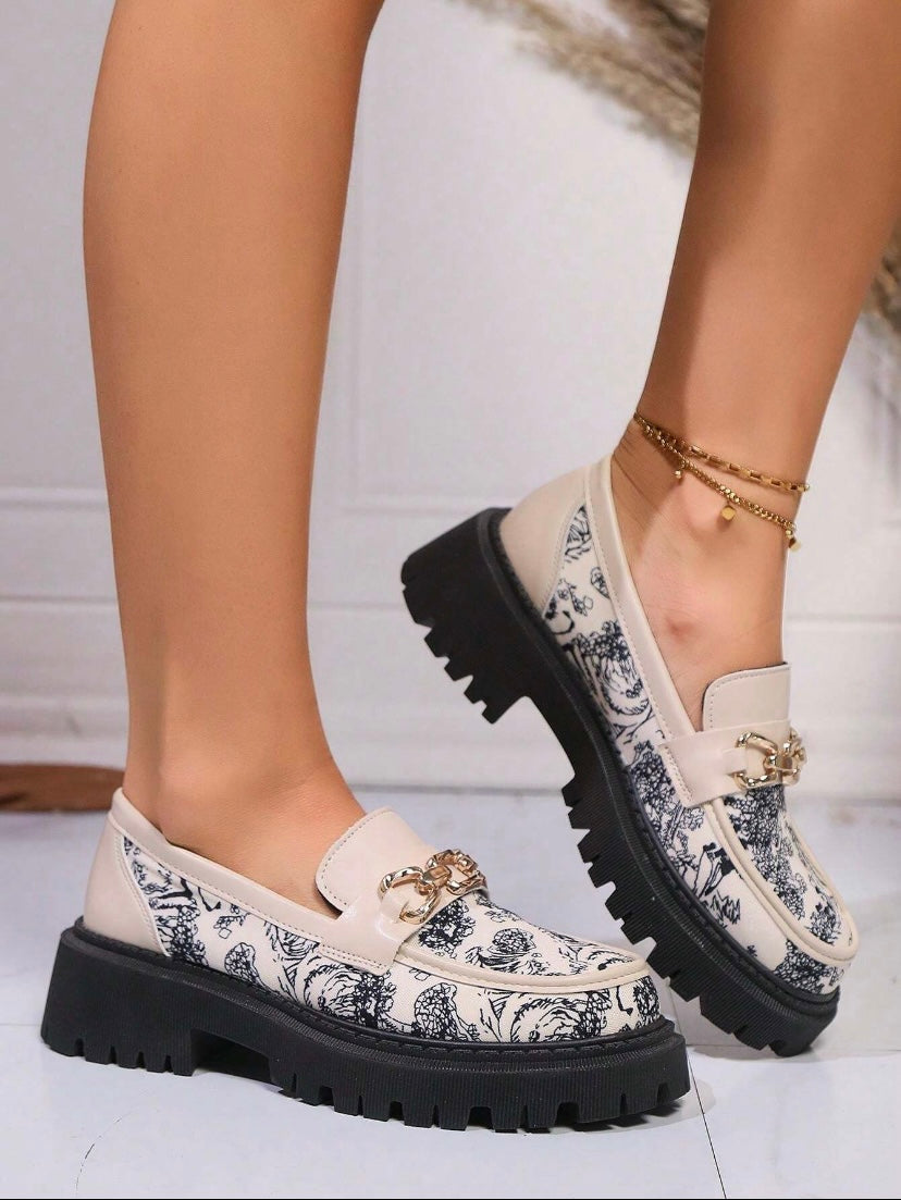 LEATHER LOAFERS