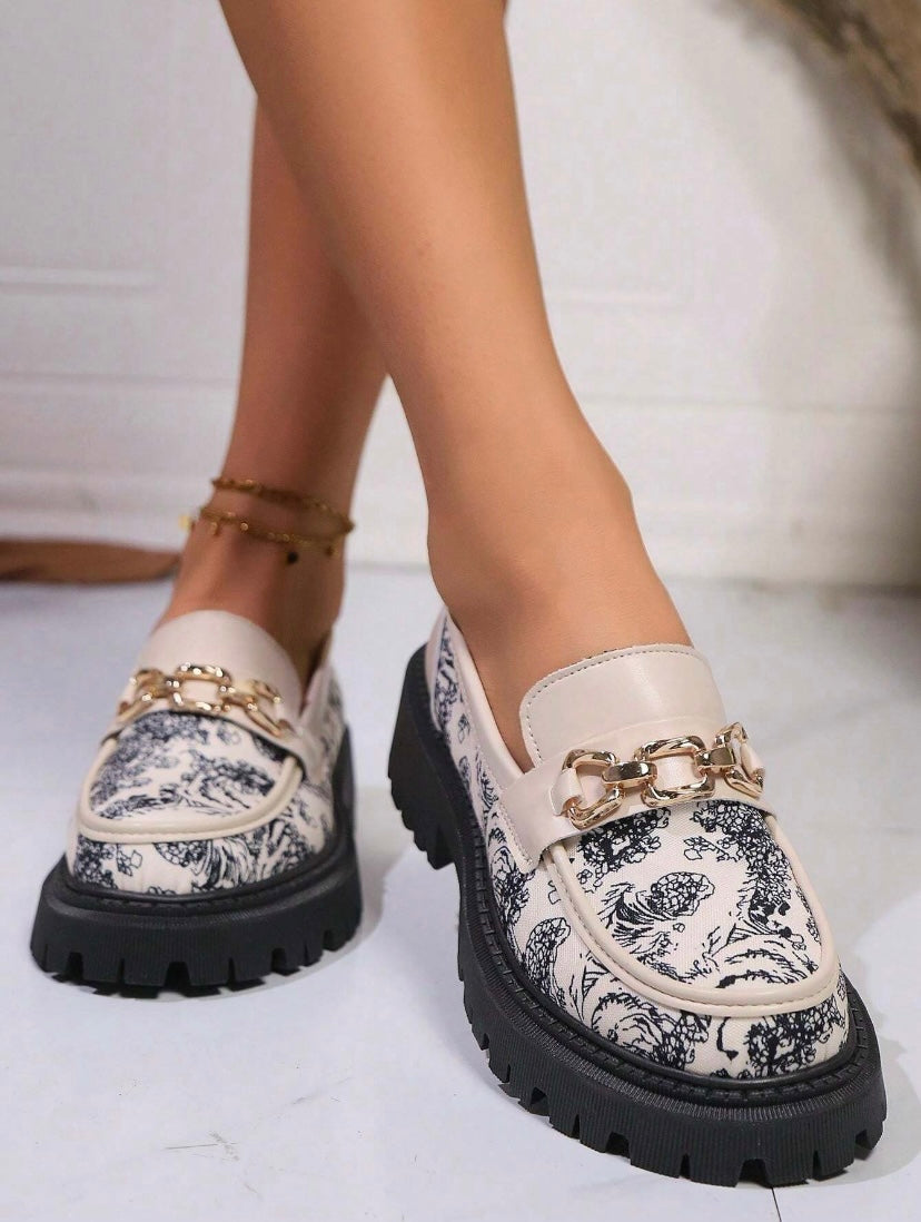 LEATHER LOAFERS