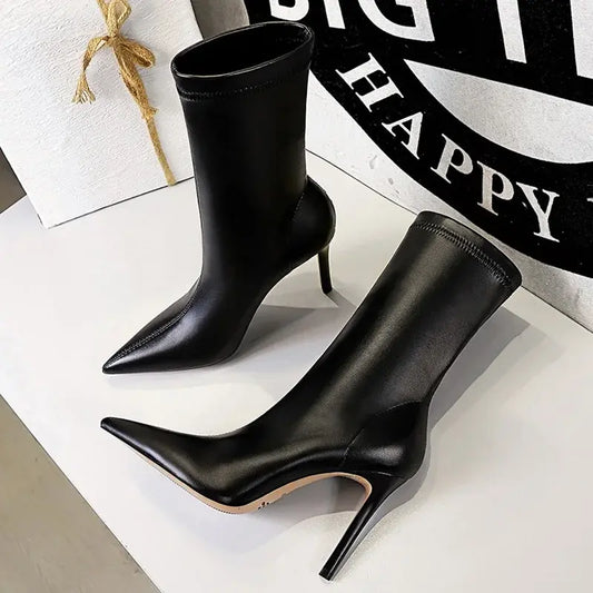 HIGH HEELS LEATHER BOOTS