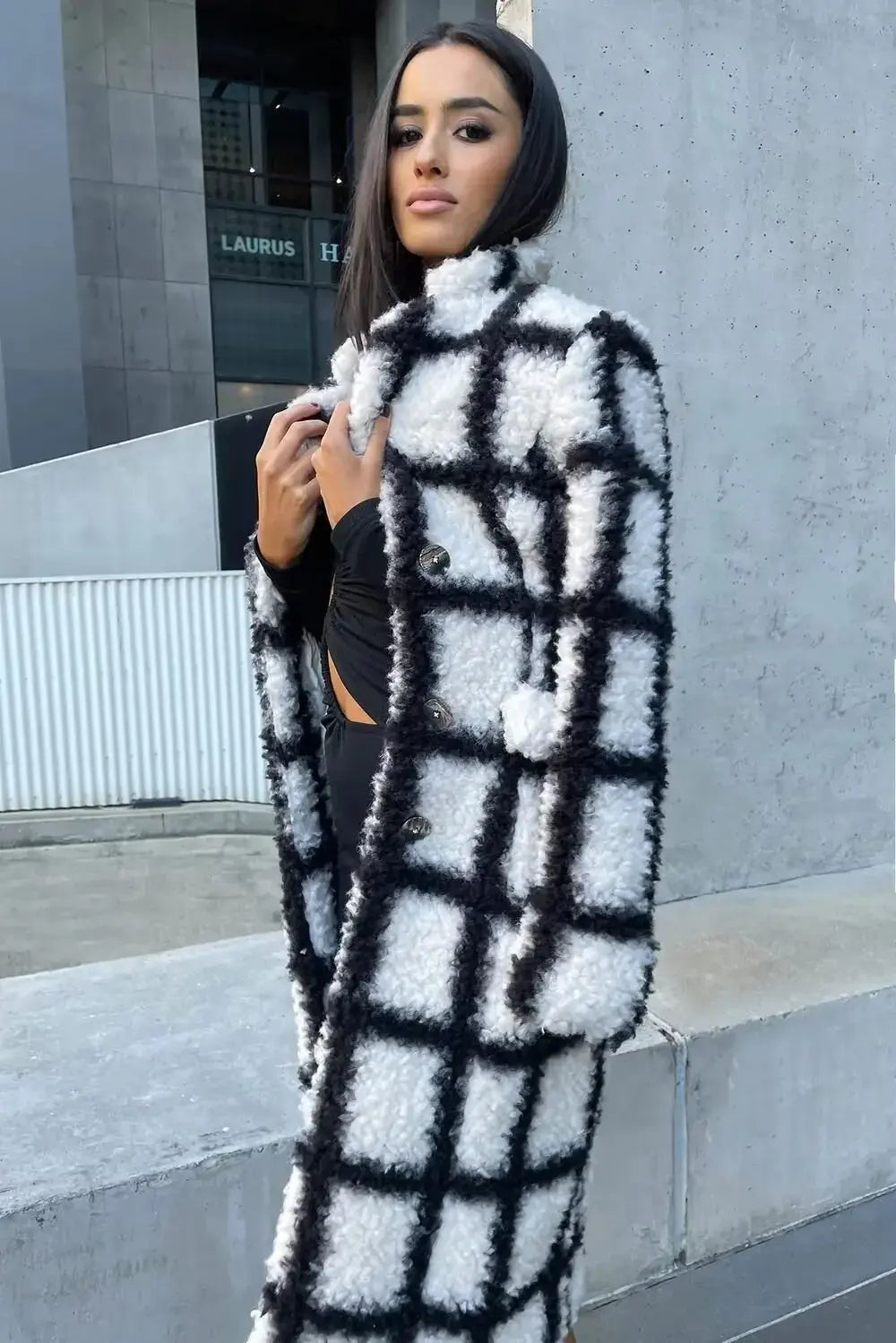 PLAID TRENCH COAT