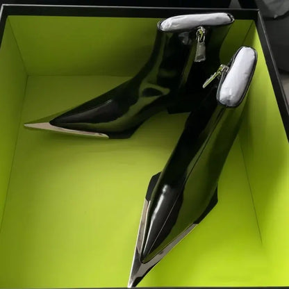 HIGH HEEL METAL